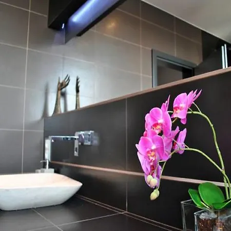 Konukevi Star House 5*