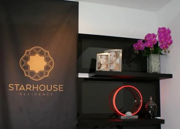 Star House
