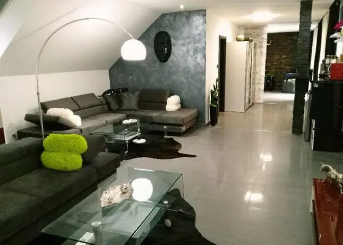 Star House 5* Hevlín